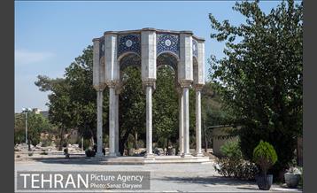 آرامگاه ابن‌بابویه‎ 19