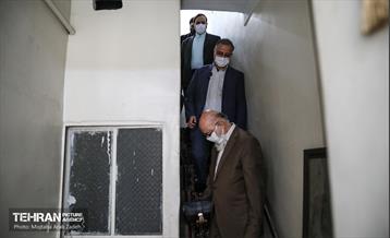 دیدار شهردار تهران با نخبگان و خانواده های شهدای منطقه 14