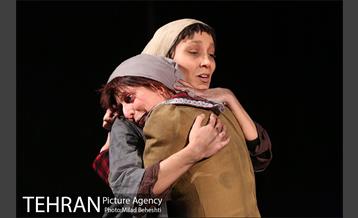 نمایش ارکستر زنان آشویتس‎ 6