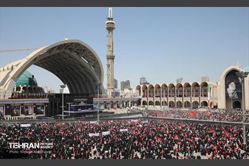 اقامه نماز بر پیکر آقای شهید ایران - 1 14