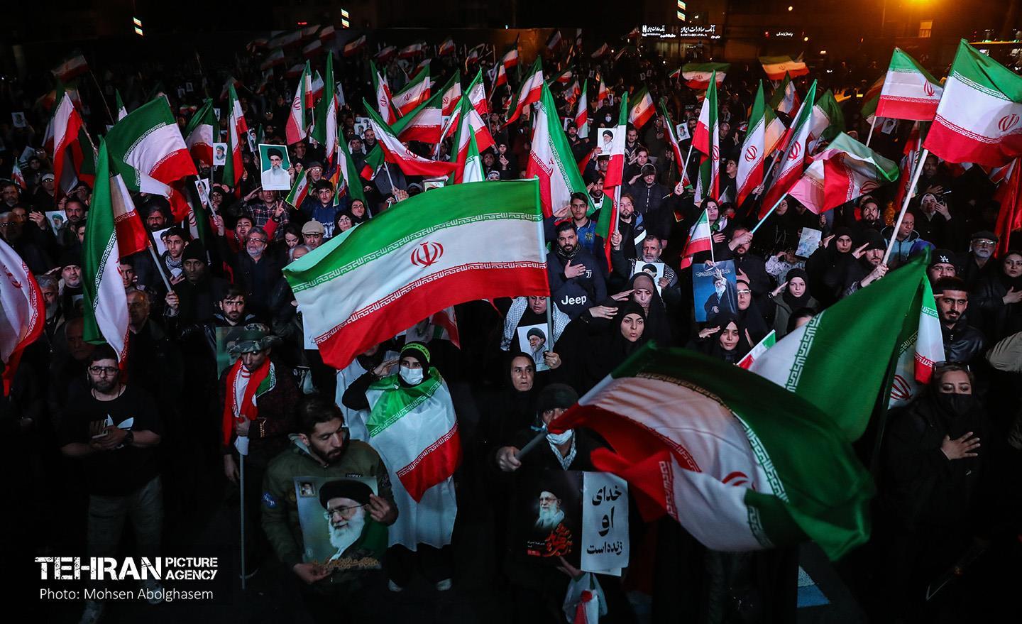 چهل‌و‌سومین شب اجتماع دفاع از انقلاب 25