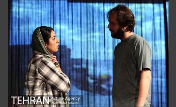 نمایش خروج اضطراری‎ 12