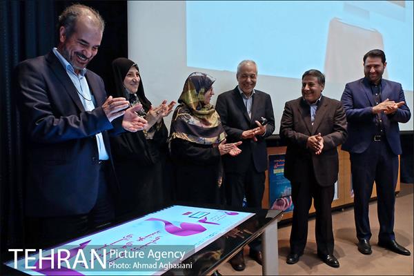 مراسم رونمایی از سرویس‌های هوشمند شهرسازی 33