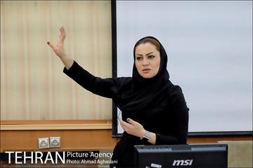 برگزاری کلاس های "خدمات و میزبان" ویژه نیروهای خدماتی مناطق شهرداری تهران 2 9
