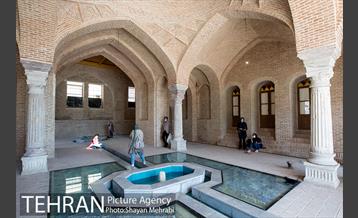 تور عکاسی خانه اتحادیه 21