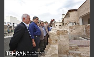 بازدید شهردار تهران از پروژه مرمت خانه اتحادیه در لاله زار 17