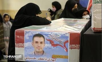 تشییع پیکر شهدای مدافع حرم در منطقه ۵ 23