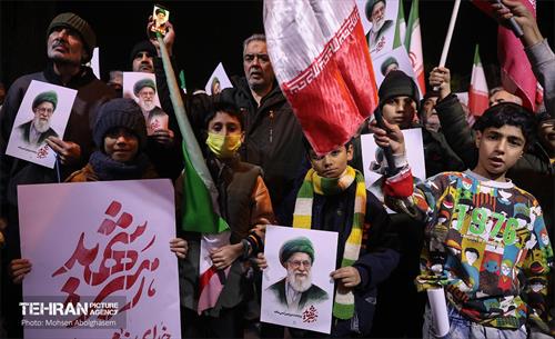 عزاداری هفتمین روز شهادت رهبر انقلاب در میدان بریانک 17