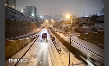 بارش برف زمستانی در معابر شمالی پایتخت - 1 21