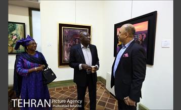 افتتاح نماشگاه آثار و رونمایی کتاب ناصر اویسی‎ 9