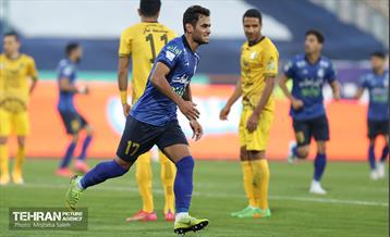 دیدار تیم‌های فوتبال استقلال و سپاهان 44