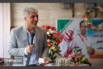 استقبال اهالی منطقه 17 از صادق بیگدلی قهرمان پاراالمپیک 2020 توکیو 19