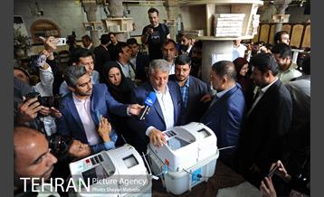 حضور محسن هاشمی در مسجد فخریه برای انتخابات شورایاری ها 4