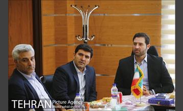 بازدید مدیرعامل شرکت ملی پست ایران و معاون وزیر ارتباطات از رصدخانه شهری تهران 21