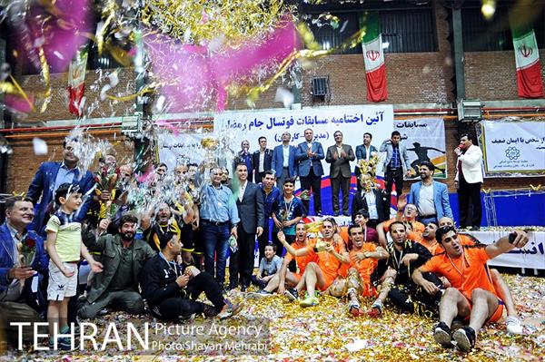 آئین اختتامیه مسابقات فوتسال جام رمضان شهرداری تهران 44
