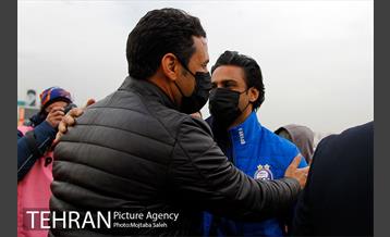 دیدار تیم های فوتبال پیکان و استقلال تهران 1