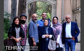 شانزدهمین جشن سالانه انجمن منتقدان و نویسندگان خانه تئاتر‎ 1