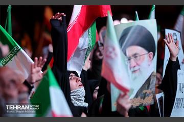 اجتماع مردم در هفتمین روز شهادت رهبر انقلاب اسلامی 16