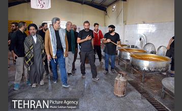 بازدید پیروز حناچی از موکب‌های مسیر نجف تا کربلا 21