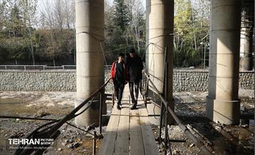 بازدید دانشجویان از پروژه مقاوم‌سازی پل تقاطع بزرگراه همت و رودخانه کن 36