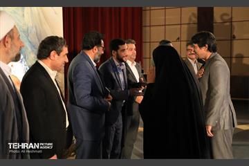 سومین سوگواره شعر عمود ۱8 5
