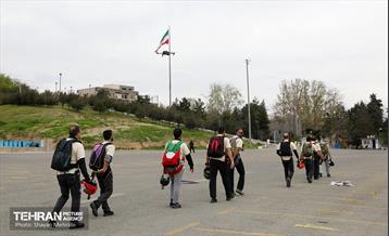 پرش چتربازان از برج میلاد تهران 17