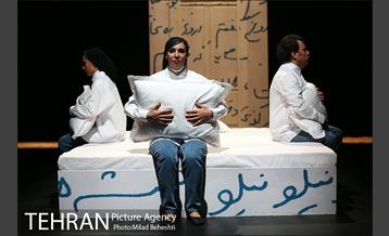 نمایش امشب اینجا 6