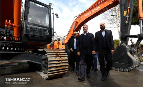 رونمایی از ماشین آلات سازمان مدیریت پسماند 11