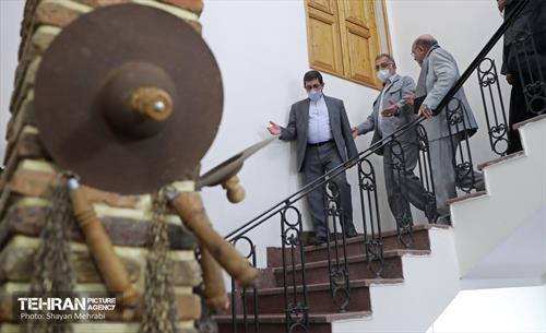 بازدید شهردار تهران از خانه مداحان و نشست با اعضا هیئت رئیسه 12