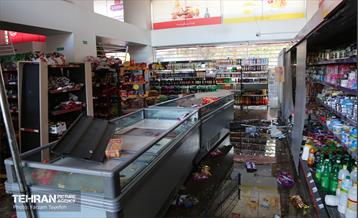 ورود تانکر حامل سوخت به فروشگاه 5