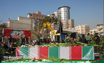 مراسم تشییع پیکر دو شهید گمنام دفاع مقدس در منطقه 11