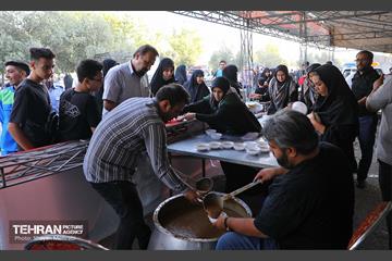 بدرقه خادمان و زائران اربعین 7