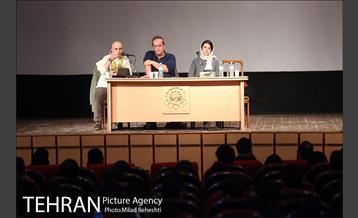 اکران و نقد فیلم سینمایی رگ خواب در دانشگاه امیرکبیر‎ 12