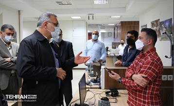 بازدید شهردار تهران از موسسه همشهری 16