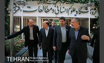 مراسم سالگرد و رونمایی از نام خیابان دکتر آئینه وند 1