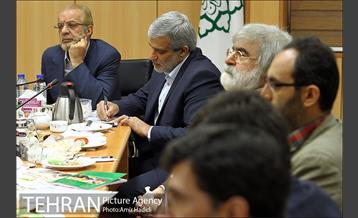 نشست صمیمانه شهردار تهران با مدیران مسئول رسانه های جمعی 21