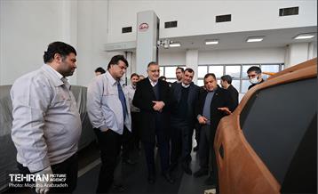بازدید شهردار تهران از مرکز تحقیقات و نوآوری شرکت سایپا 11