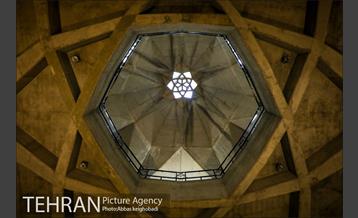 تور عکاسی از مجموعه فرهنگی برج آزادی 25