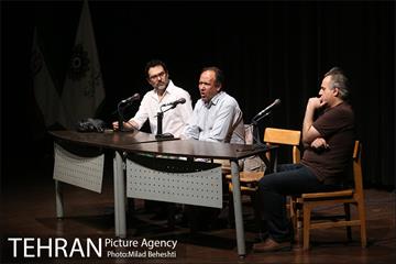 نقد و بررسی فیلم آشوب در فرهنگسرای ارسباران‎ 10