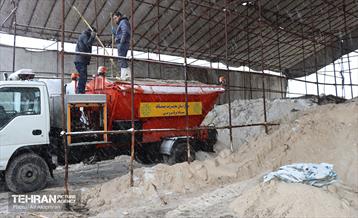 عملیات برف‌روبی در منطقه چهار