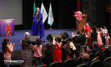 آیین تجلیل از همکاران نمونه شرکت خودرو سرویس شهر 21