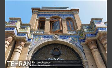 بازدید اعضا شورای شهر از محوطه سردرب باغ ملی و میدان مشق 1