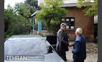 بازدید شهردار تهران ار خانه نیما یوشیج 22