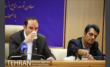 نشست خبری معاون توسعه منابع انسانی 9