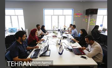 بازدید شهردار تهران از کارخانه نوآوری 10