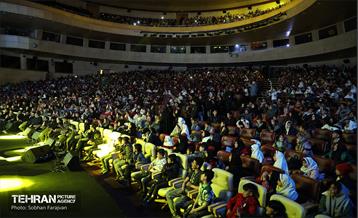 کنسرت رضا صادقی برای کودکان کار 21