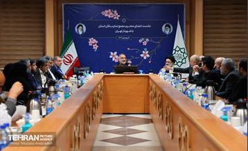 نشست اعضای مجمع نمایندگان استان با شهردار تهران 19