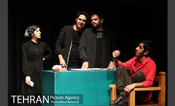 نمایش سفر خسرو به مسکو 8