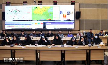 نشست صمیمانه شهردار تهران با فعالان دانشجویی 21