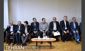 دیدار صمیمانه کارکنان شهرداری تهران با حسن رباطی 7